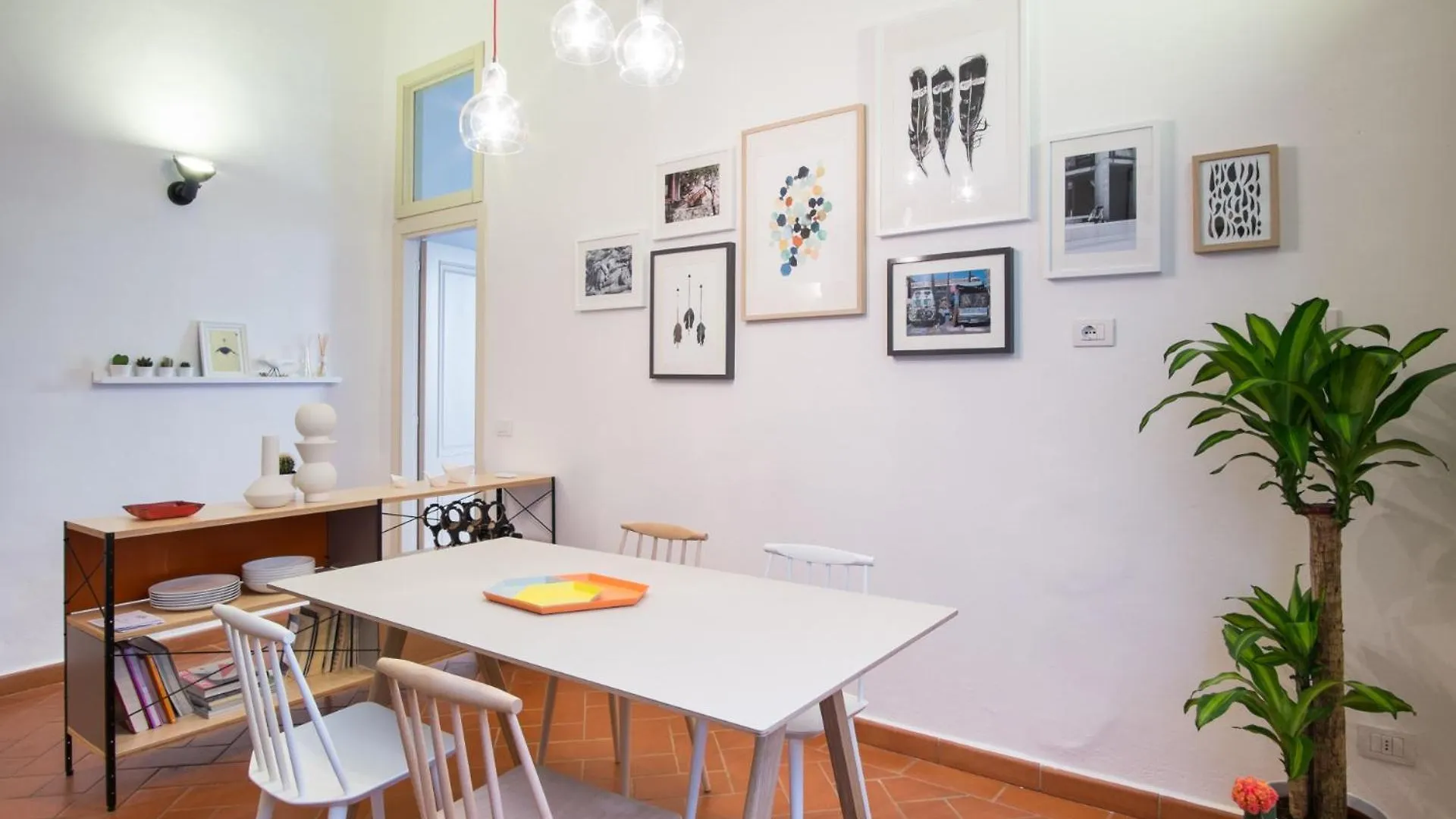 Design Apartment In Central Florencja