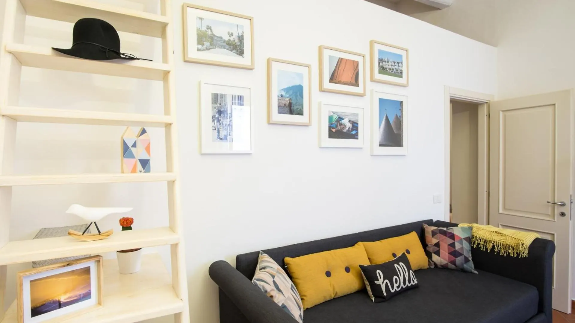 Design Apartment In Central Florence