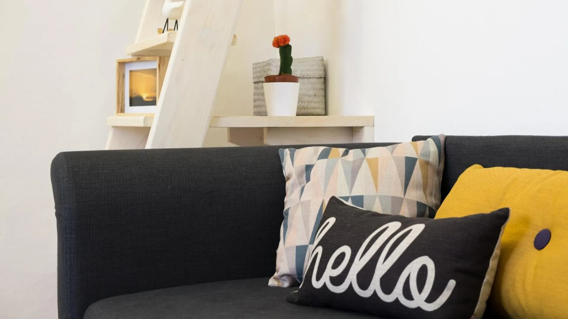 Design Apartment In Central Florence Italy